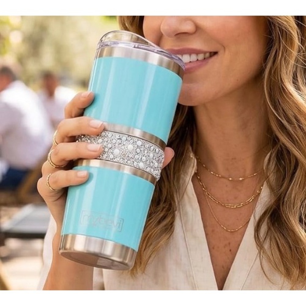 MyBevi Hollywood 20oz Insulated Tumbler Rhinestone Jewel Band Sky Blue